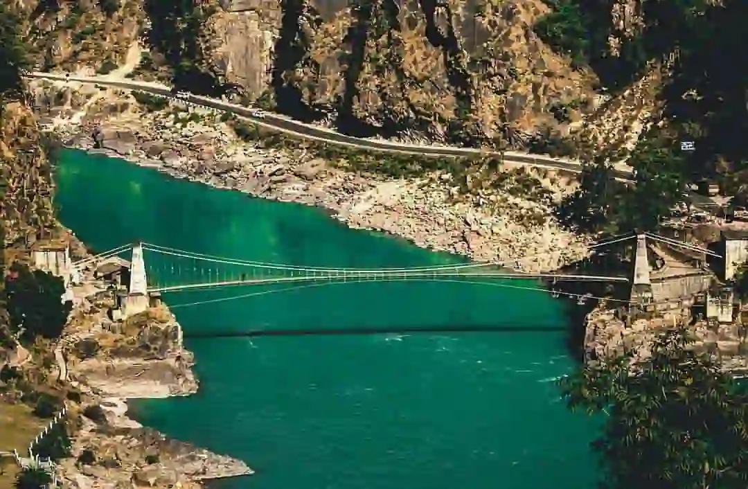 A drone shot of the Marine Drive route in Rishikesh