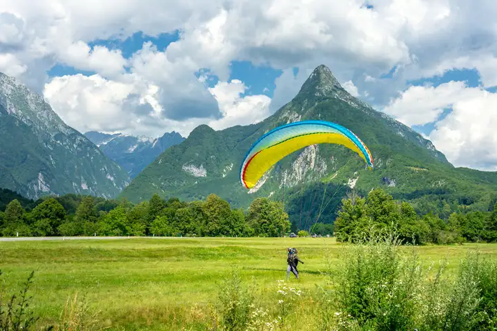 Parasailing in Uttarakhand