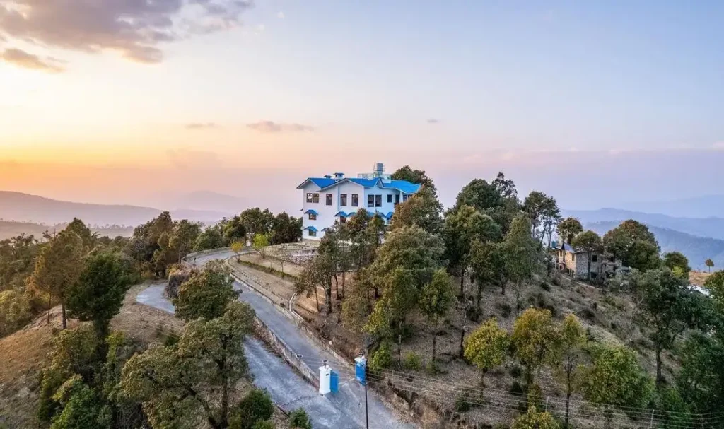 A scenic view of a camp on the top of Mukteshwar